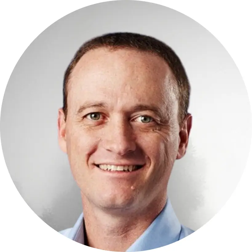 Graham Sammells professional portrait – IQ Group senior executive and financial services transformation leader